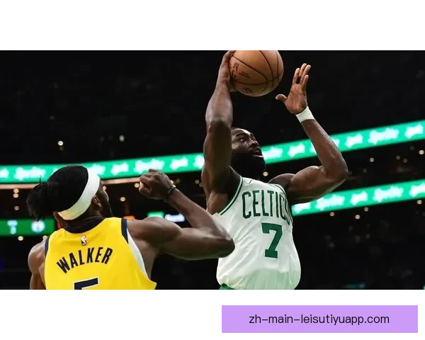 凯尔特人迎战快船 争夺季后赛席位激战正酣
