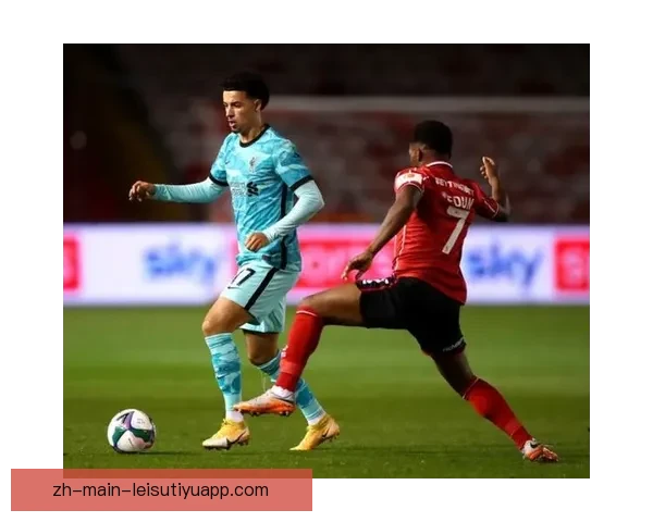 孔斯南浦0-0战平万能枪手，精彩对决掀起足球热潮